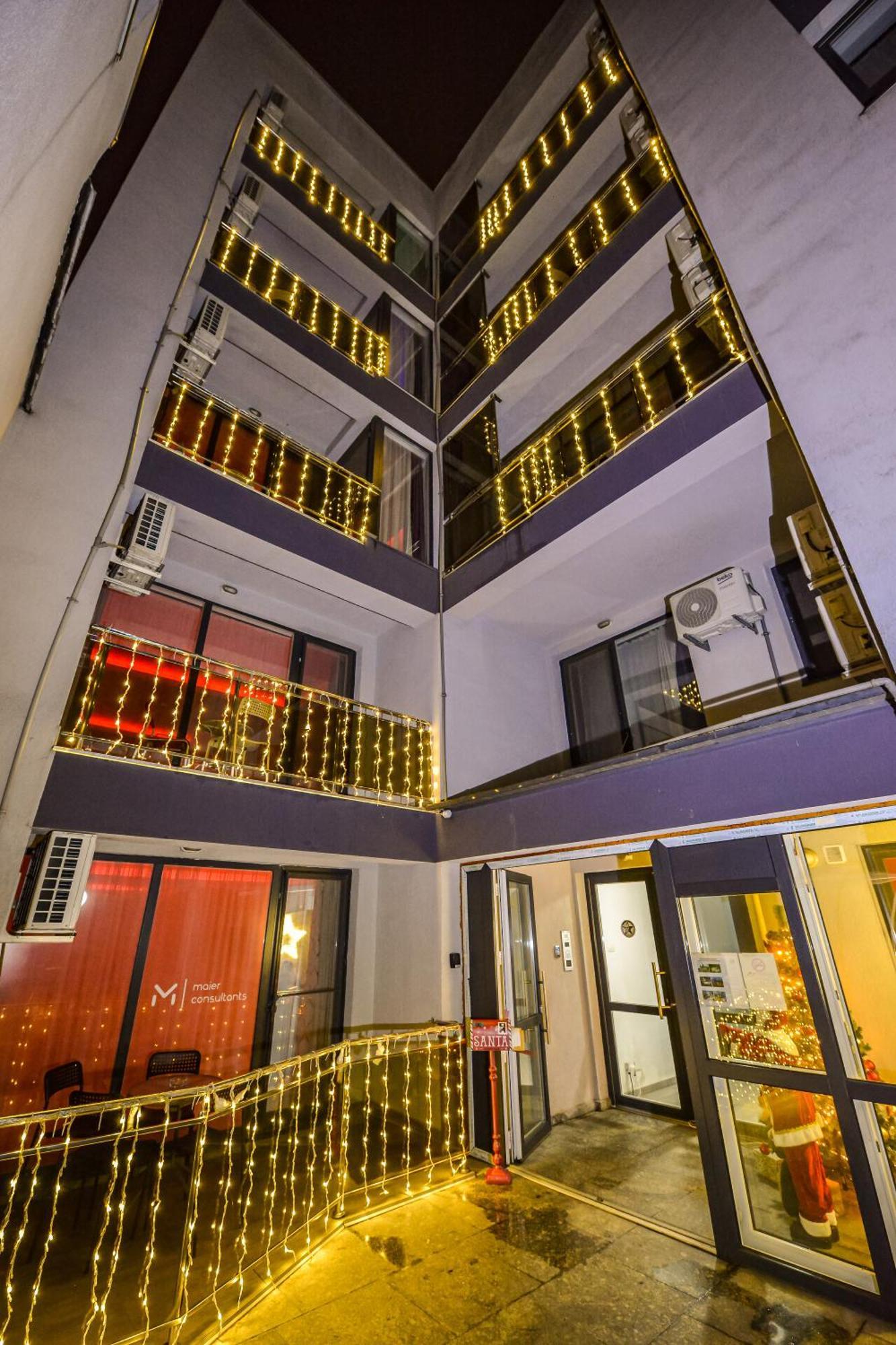 Ben Yehuda - Shabbat Friendly Apartments Bucharest Exterior photo