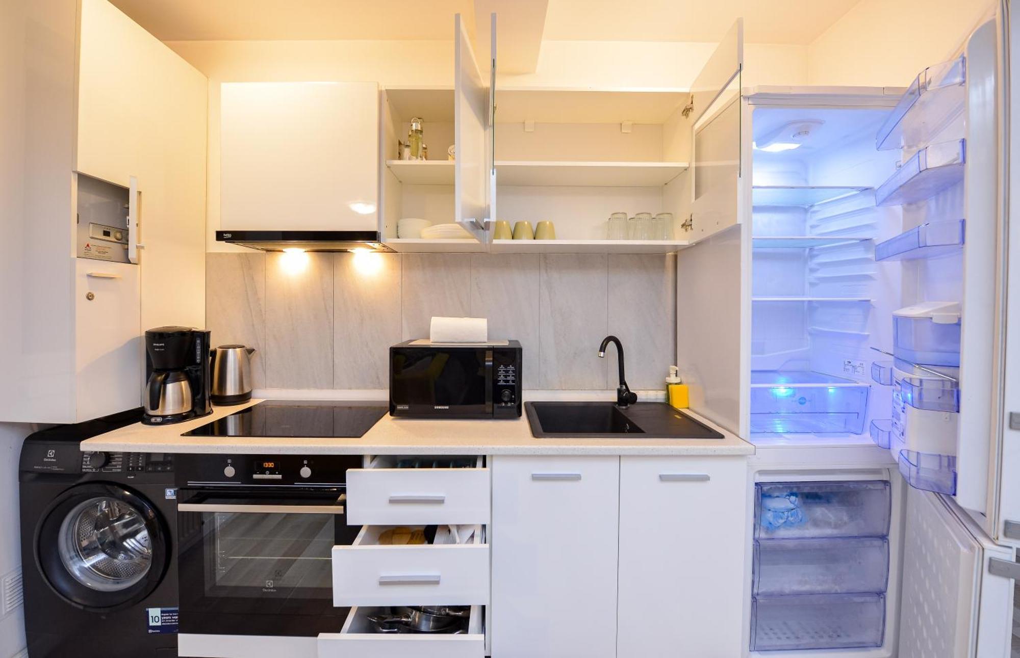 Ben Yehuda - Shabbat Friendly Apartments Bucharest Exterior photo